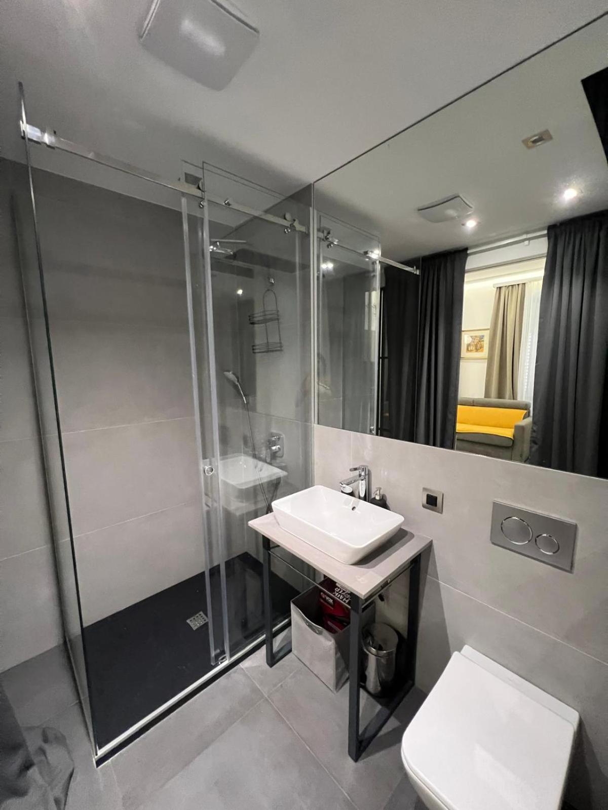 Alisa Apartment Рийека Екстериор снимка